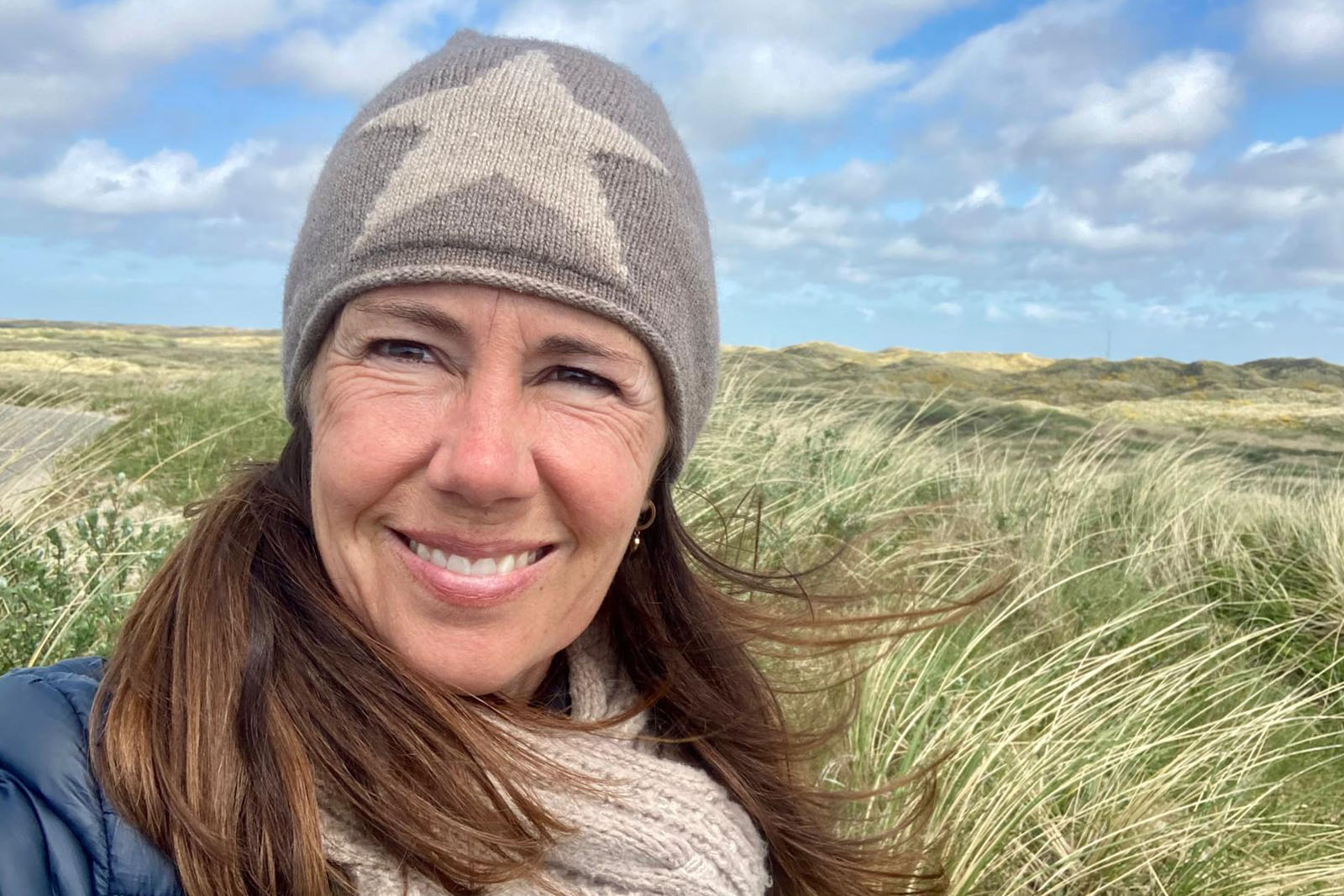 Maren Wolf im Coaching-Gespräch in ihrer Praxis in Lübeck-St. Jürgen – persönliche Begleitung für Frauen zu Selbstwert, Klarheit und innerer Ruhe.